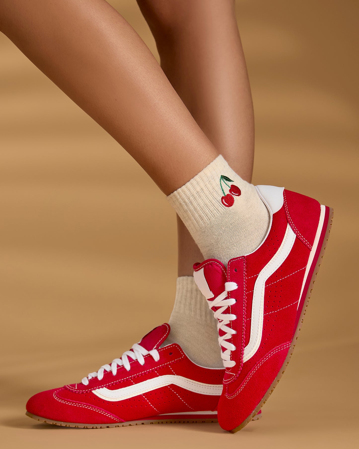 Women's Cherry Embroidery Athletic Quarter Socks