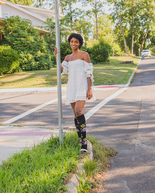 Women's In Bloom Bamboo Blend 8-15mmHg Graduated Compression Socks : Color: Black