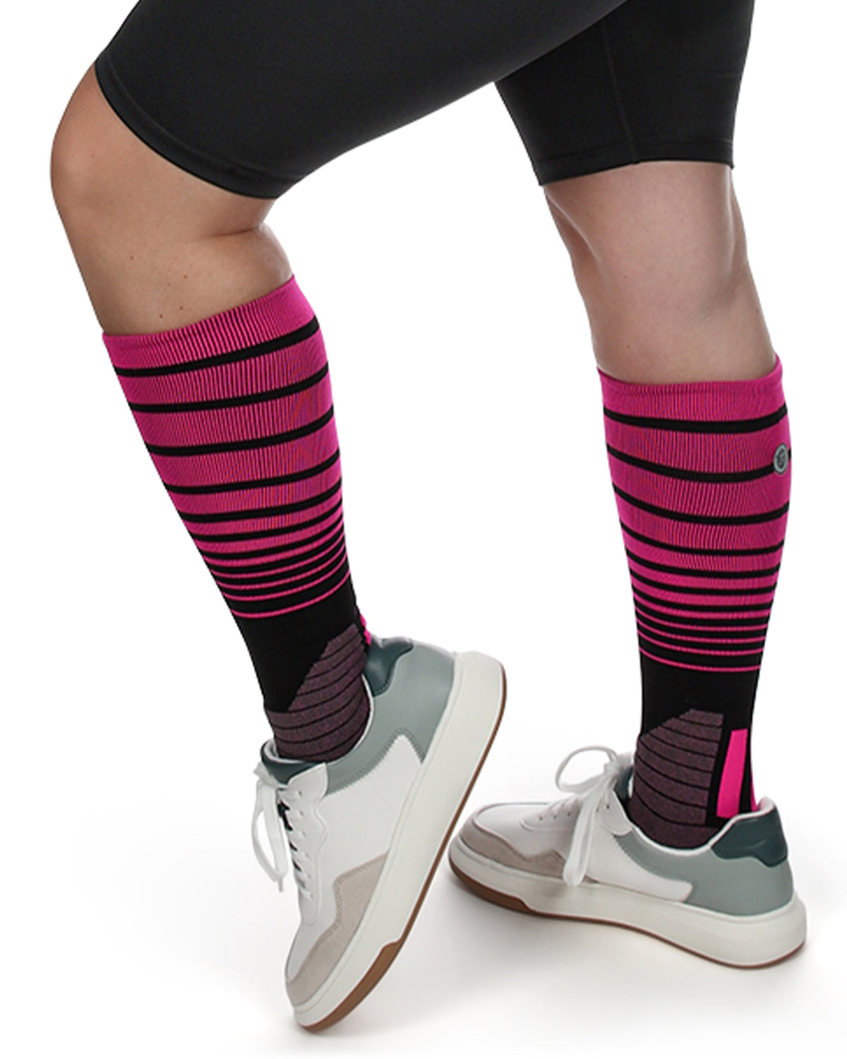 Women's Gradient Stripe Performance Knee High Nylon Moderate Compression Socks : Color: Electric Blue