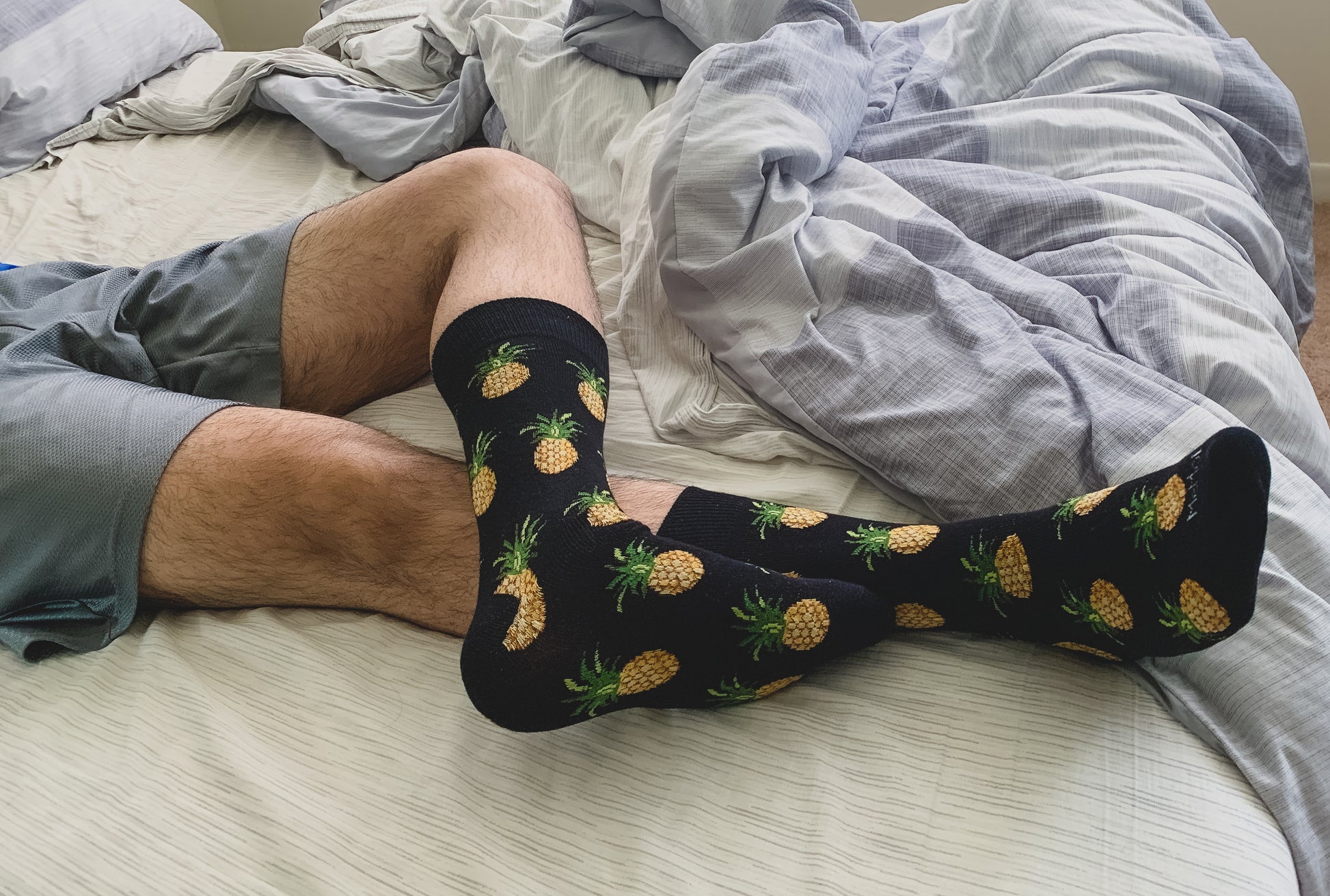 Men's Tasty Pineapples Bamboo Blend Novelty Crew Sock : Color: Black