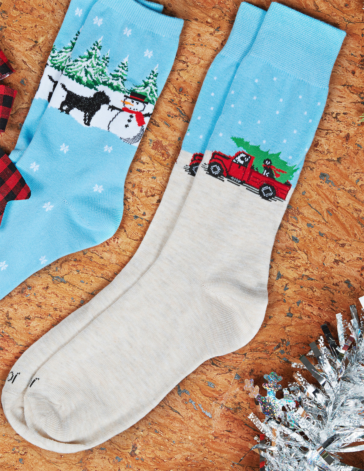 Men's Festive Puppy Pickup Truck Novelty Crew Socks : Color: Tan