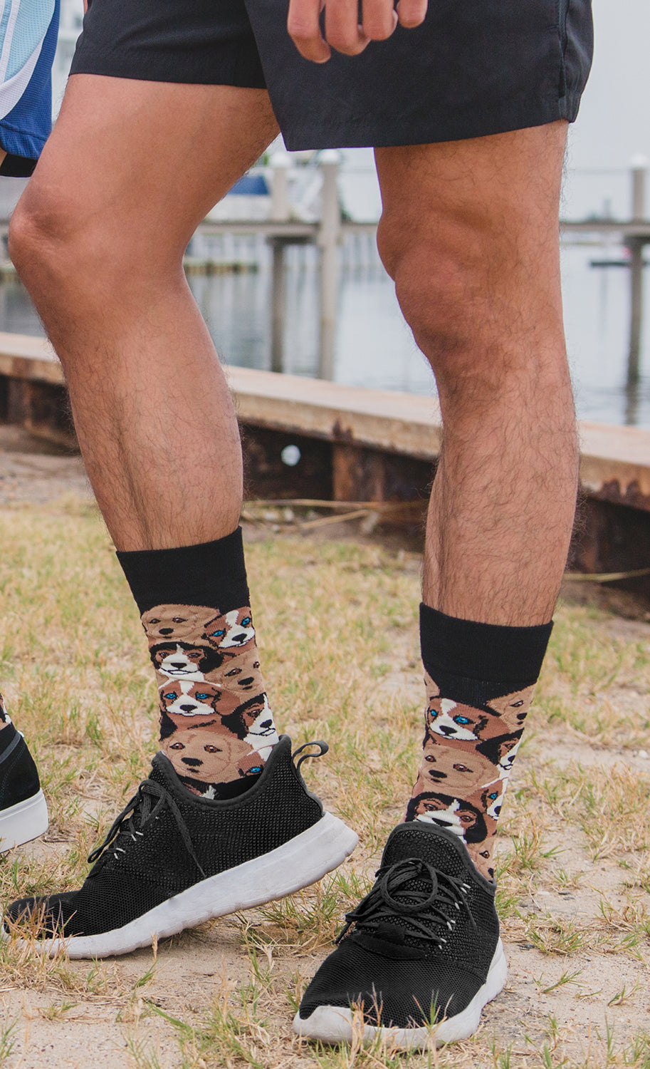 Men's Puppy Dog Face Bamboo Blend Novelty Crew Sock : Color: Black