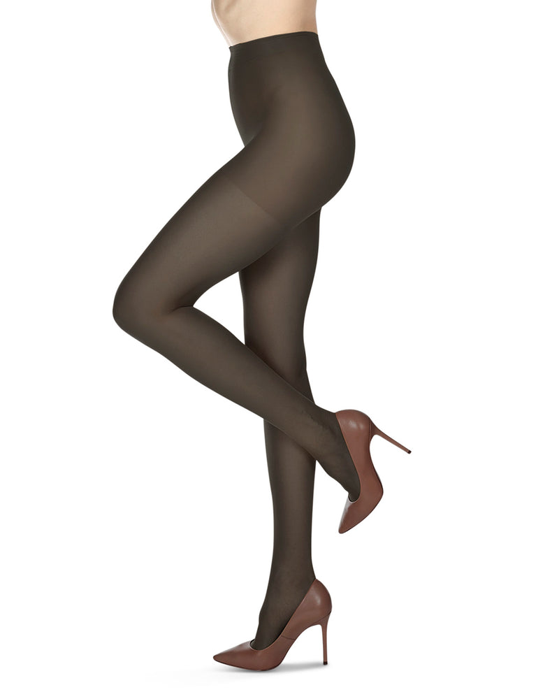 Glamour Cosmetic 8 Ultra Sheer Pantyhose with Make Up Effect (Hoseiree.com)
