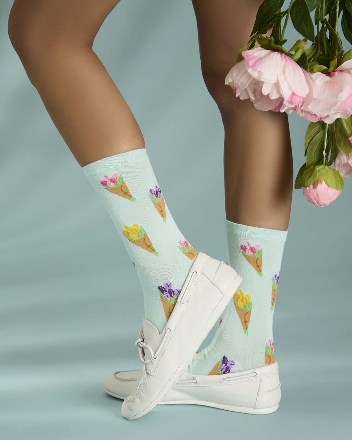 Women's "Tulip Bouquets" Rayon-Blend Novelty Crew Sock