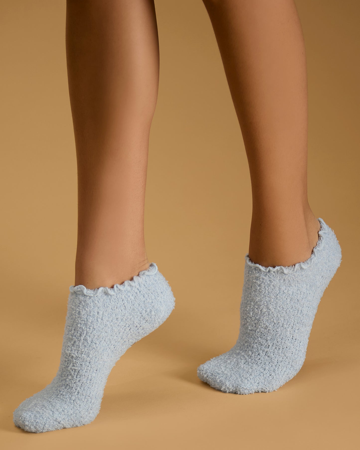 Women's Marshmallow Scalloped-Edge Ultra-Plush Low Cut Sock
