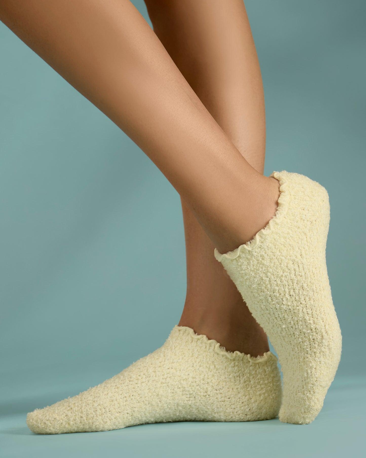 Women's Marshmallow Scalloped-Edge Ultra-Plush Low Cut Sock