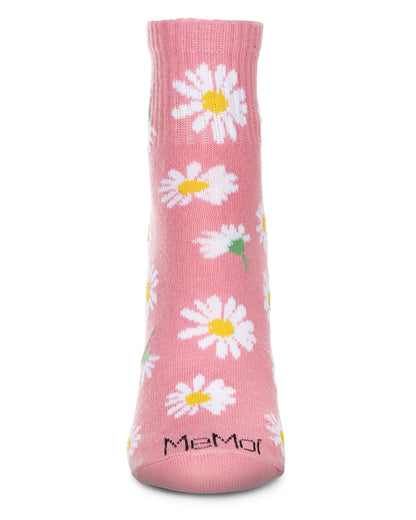 Women's Multi-Daisies Athletic Quarter Socks : Color: Pink