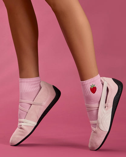 Women's "Embroidered Strawberry" Athletic Quarter Sock