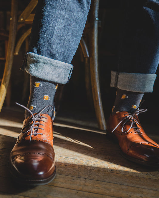 Men's Beer Mugs Luxuriously Soft Cashmere Blend Crew Socks : Color: Dark Gray Heather
