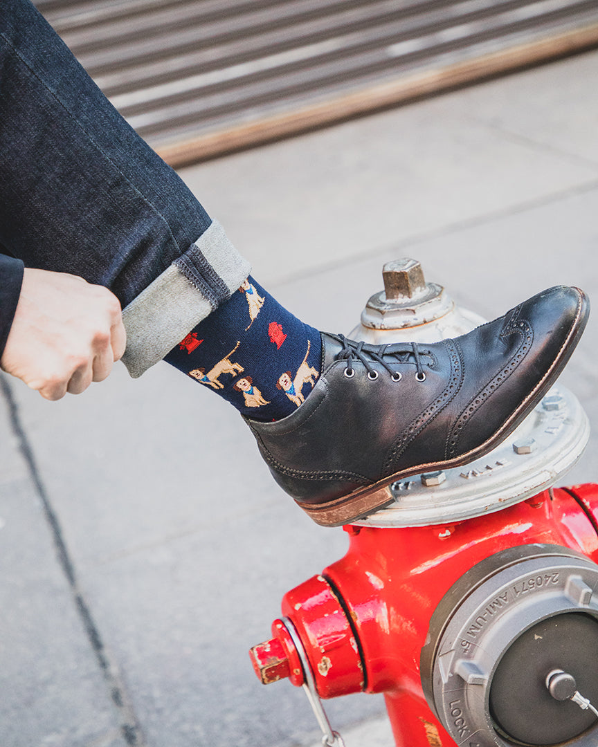 Men's Fire Hydrant Dog Bamboo Blend Novelty Crew Sock : Color: Navy