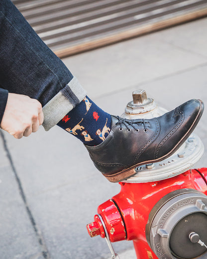 Men's Fire Hydrant Dog Bamboo Blend Novelty Crew Sock : Color: Navy
