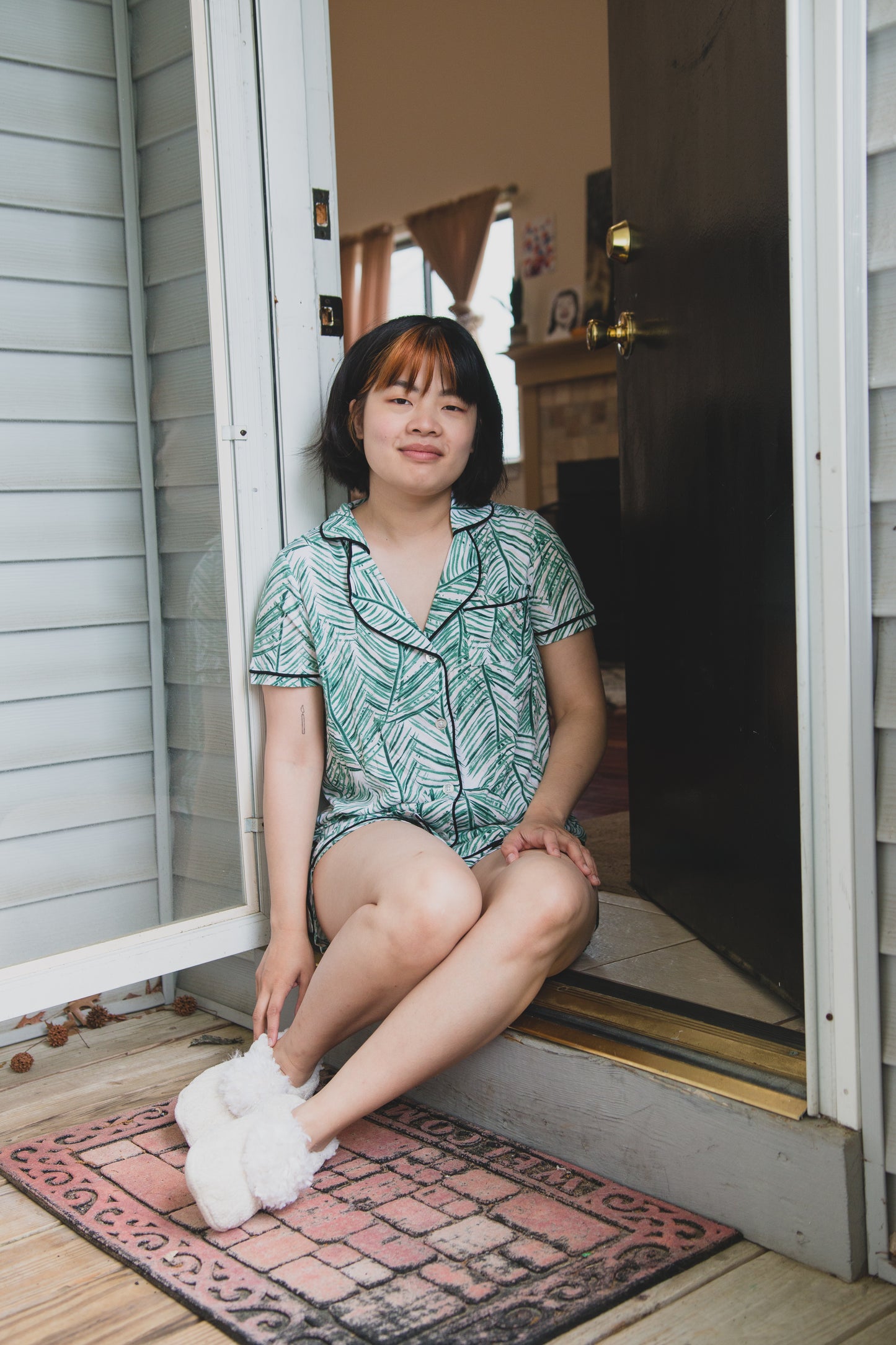 Women's Palm Play Notch Collar Cotton Blend Pajama Set : Color: Green