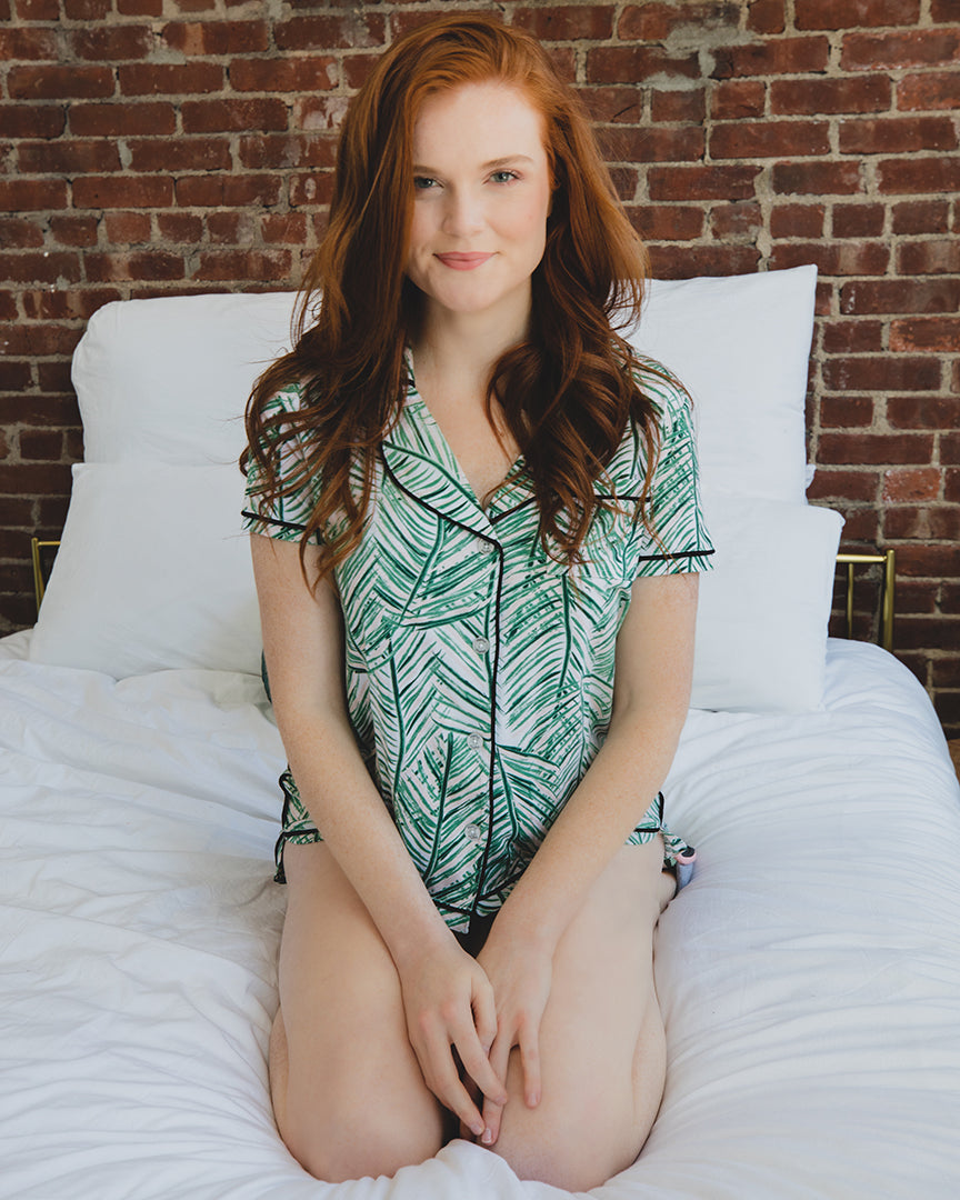 Women's Palm Play Notch Collar Cotton Blend Pajama Set : Color: Green