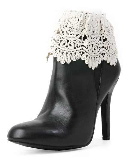 Mavia Lace Crochet Boot Toppers : Color: Naturel