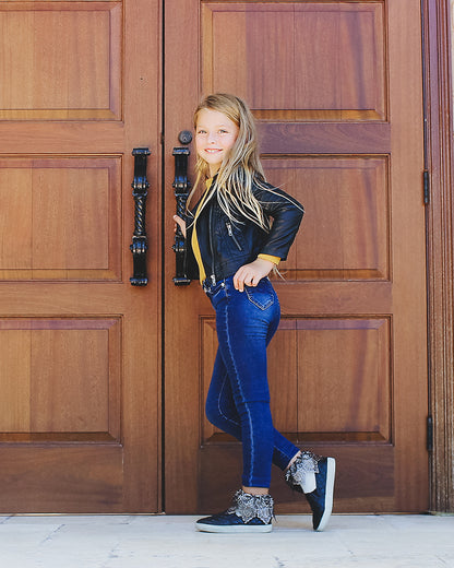 Metallic Leaf Girls Cotton Blend Anklet Socks : Color: White Silver