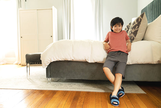 Kids' Colorblock Fur Plush Slippers : Color: Navy