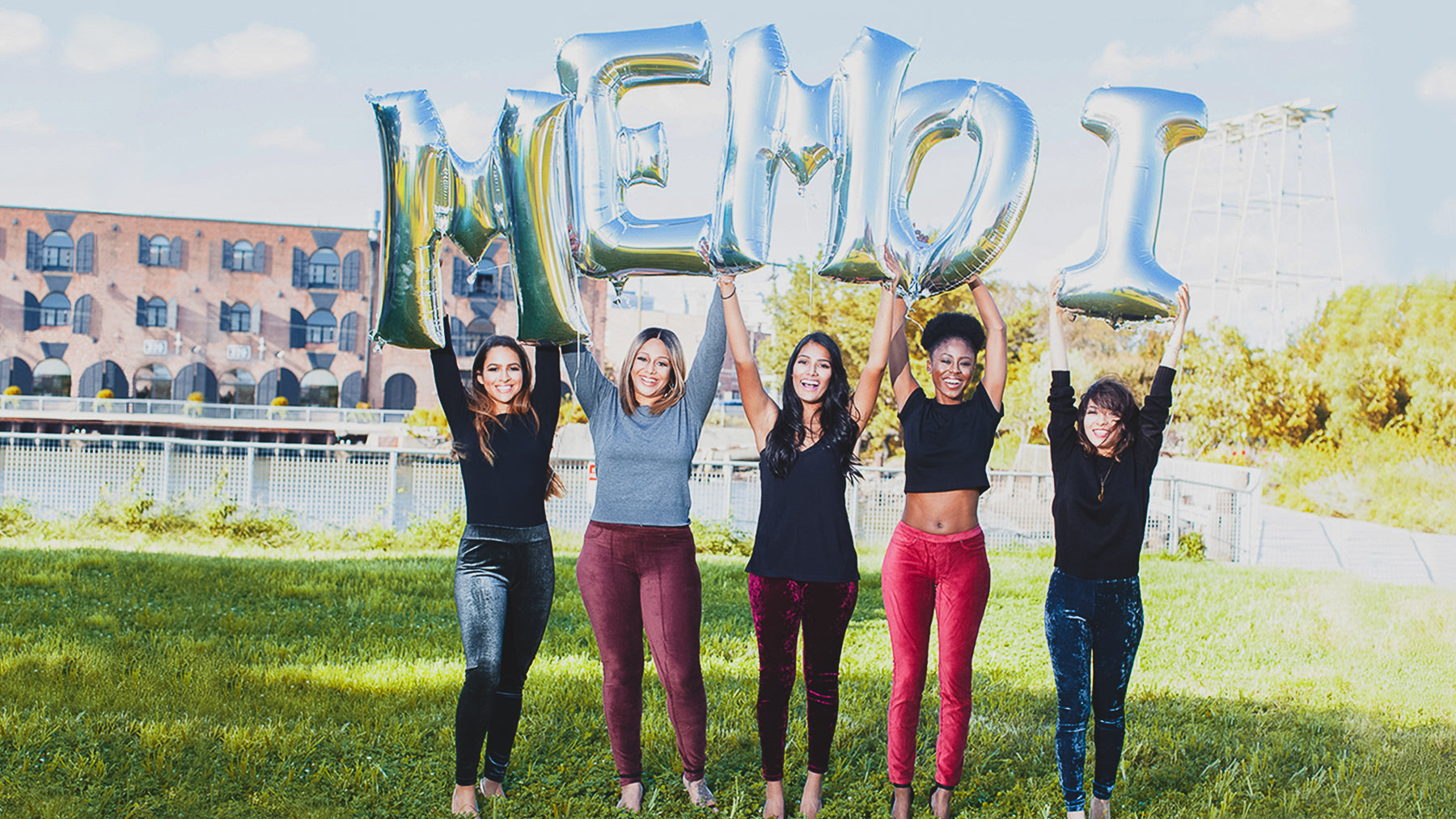 Crushed Velvet Stretch Leggings : Color: Forest Green