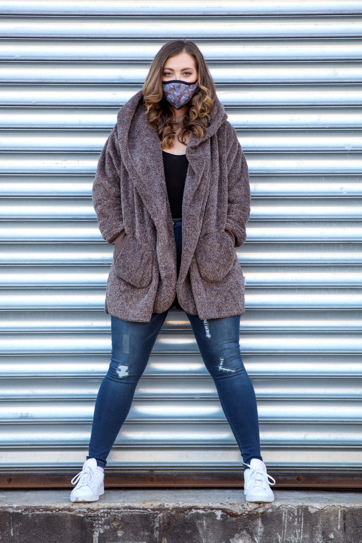 Geometric Print Unisex Face Covering : Color: Black