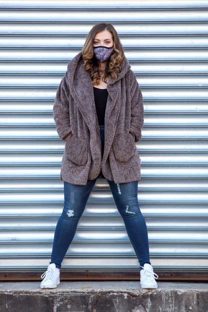 Geometric Print Unisex Face Covering : Color: Black