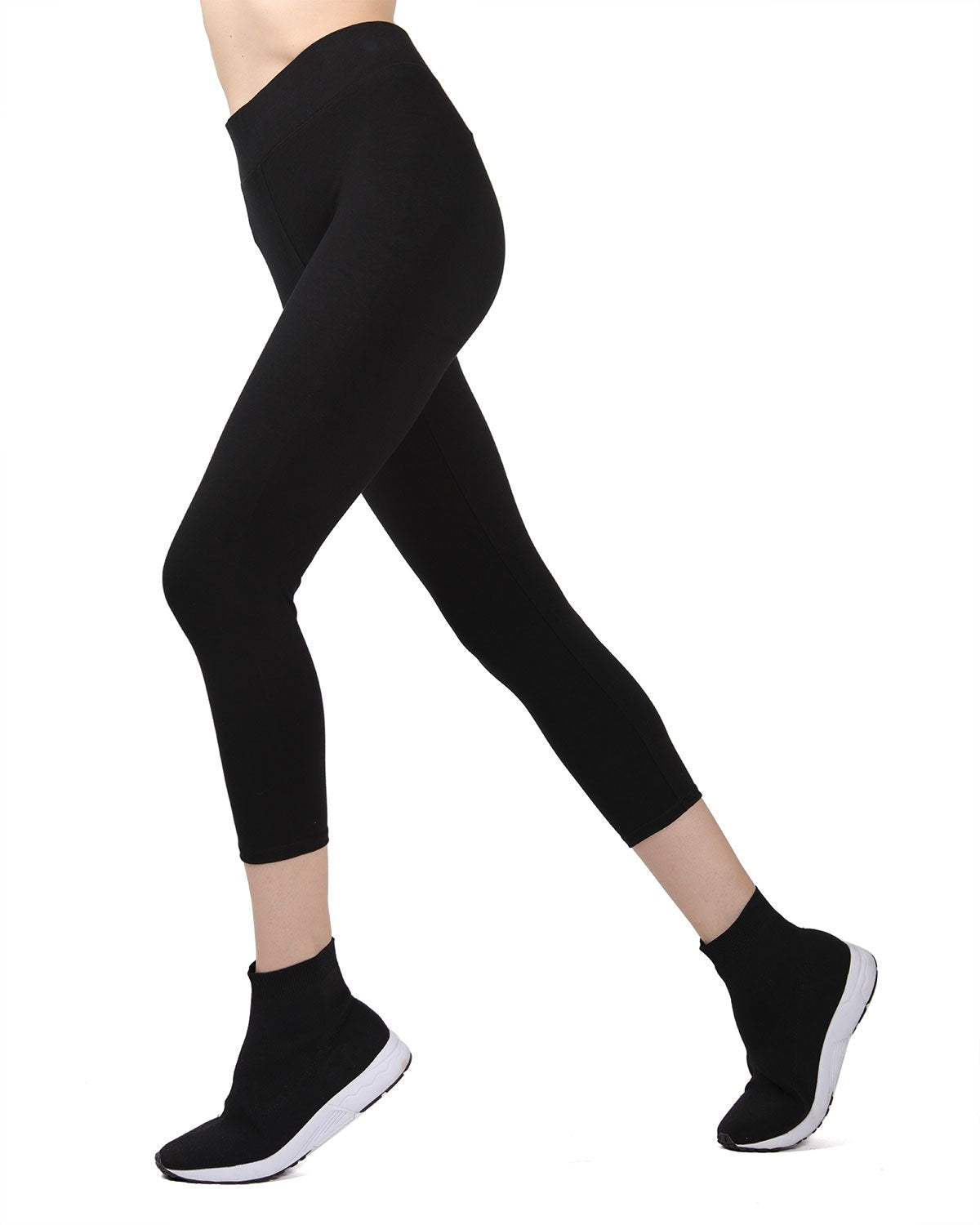 Women's Comfort Cotton Capri Lightweight Leggings : Color: Black