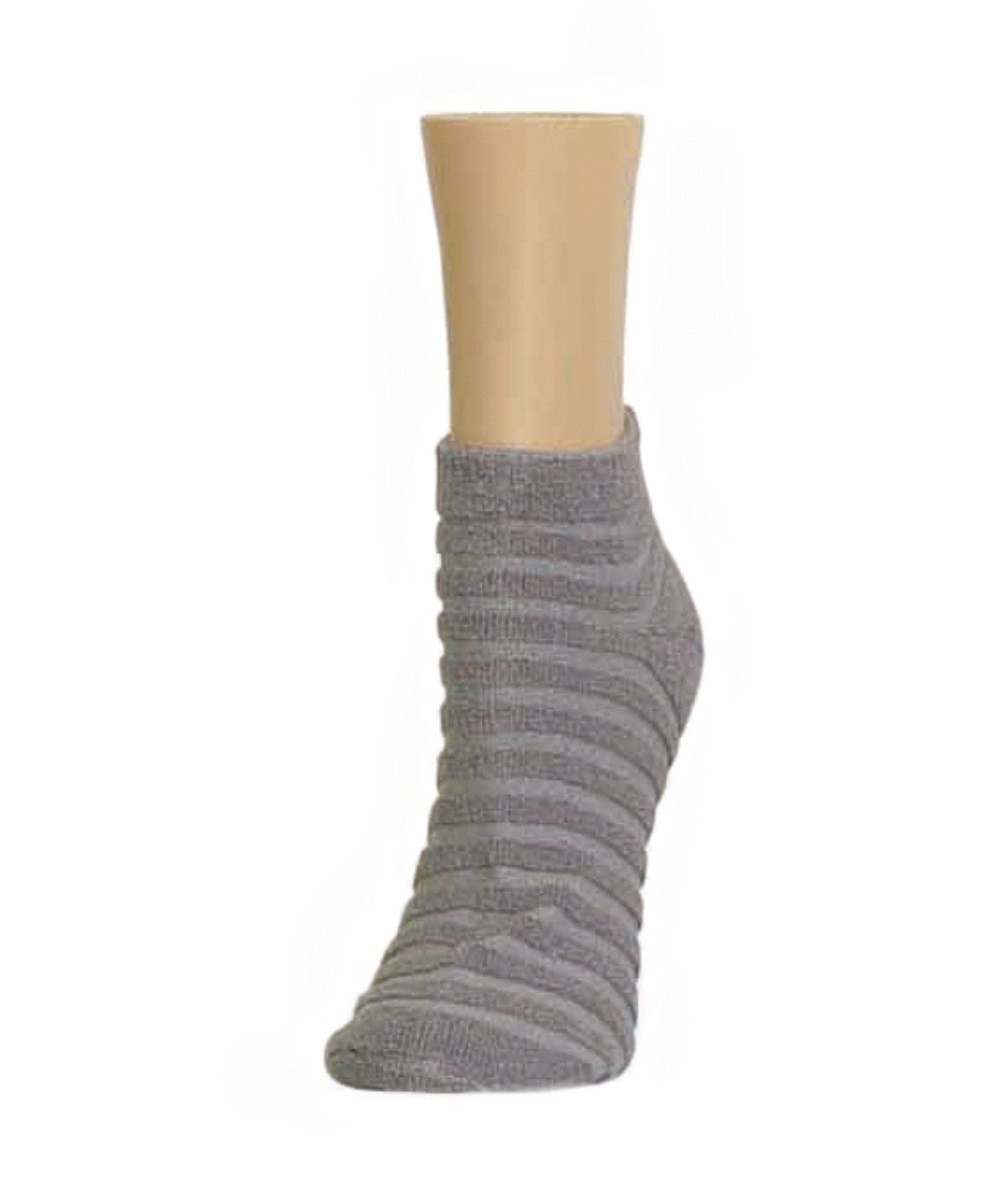 Textured Striped Cotton Blend Anklet Socks : Color: Ash