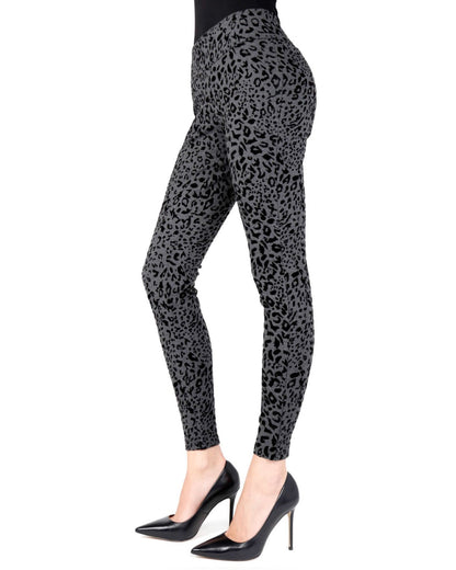 Flocked Monochrome Cheetah Leggings : Color: Black