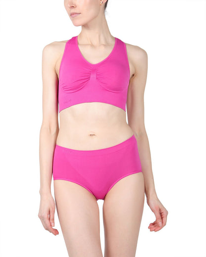 Lleva Seamless Shaping Racerback Sports Bra : Color: Fuchsia Red