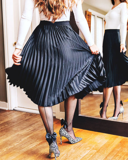 Women's Backseam Bow Nylon Fishnet Tights : Color: Black