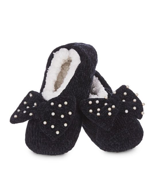 Women's Precious Pearls Chenille Bow Accent Sherpa-Lined Slippers : Color: Black