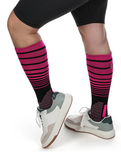 Women's Gradient Stripe Performance Knee High Nylon Moderate Compression Socks : Color: Electric Blue